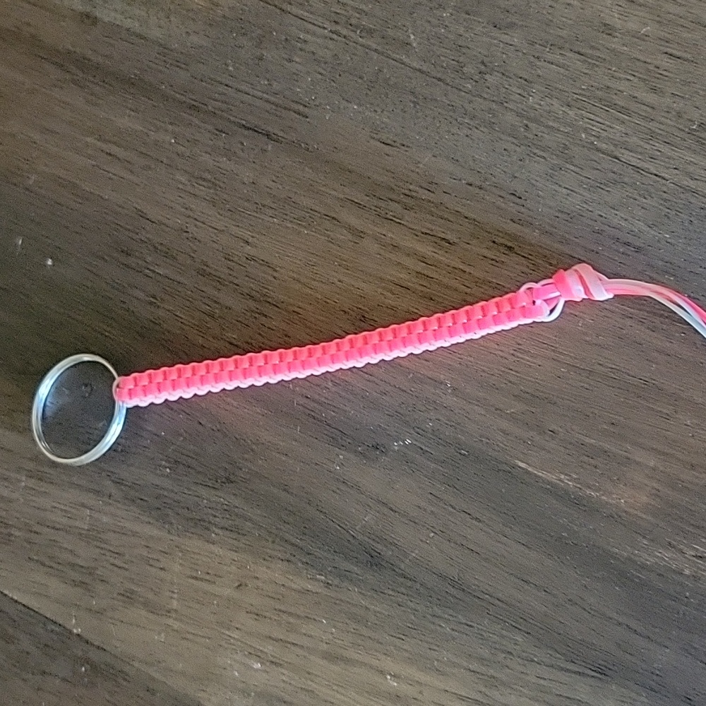 Gimp Boondoggle Rexlace Box Square Stitch Zipper Pull Keychain